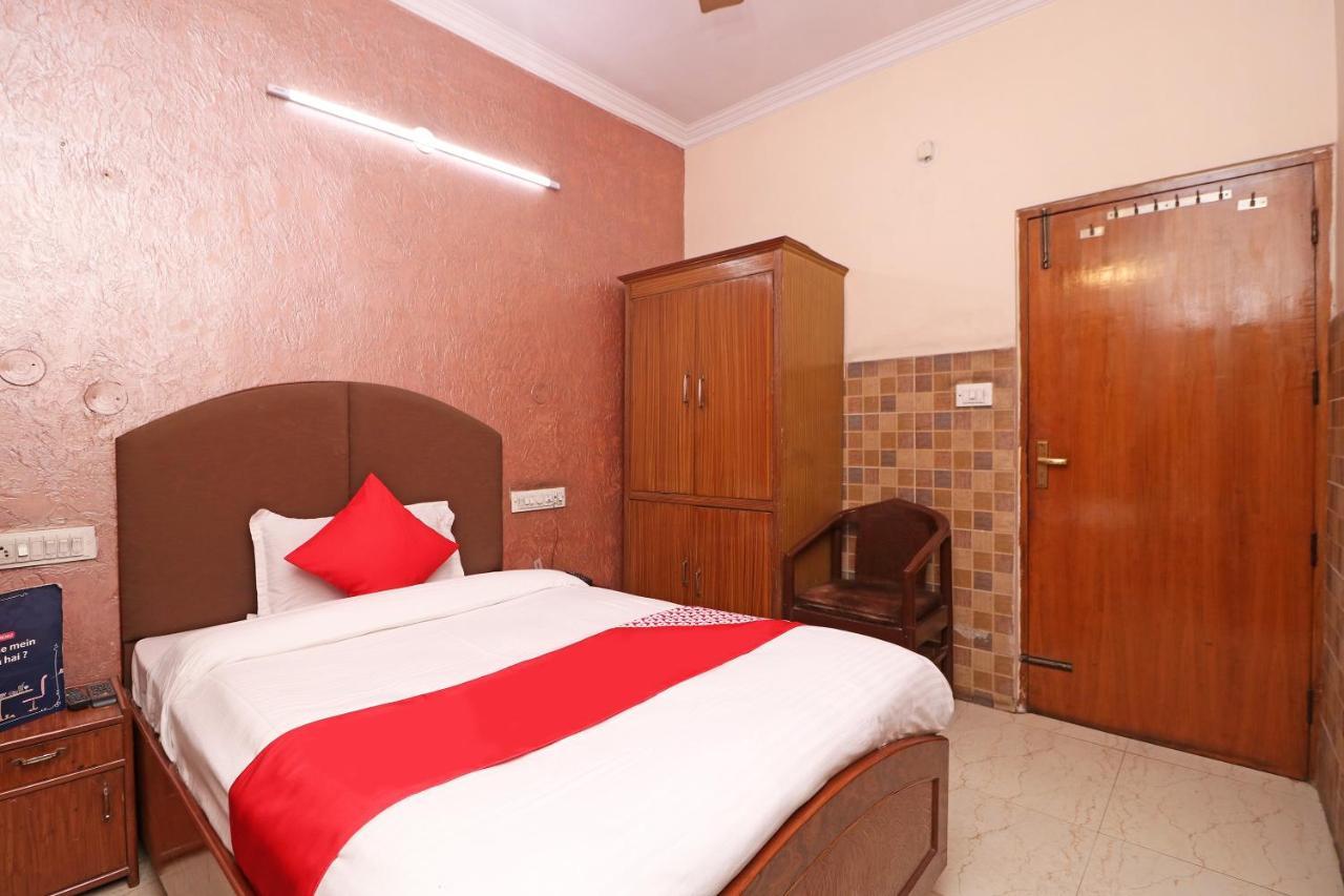 Oyo 29304 Hotel Pooja Yamunānagar Exteriér fotografie