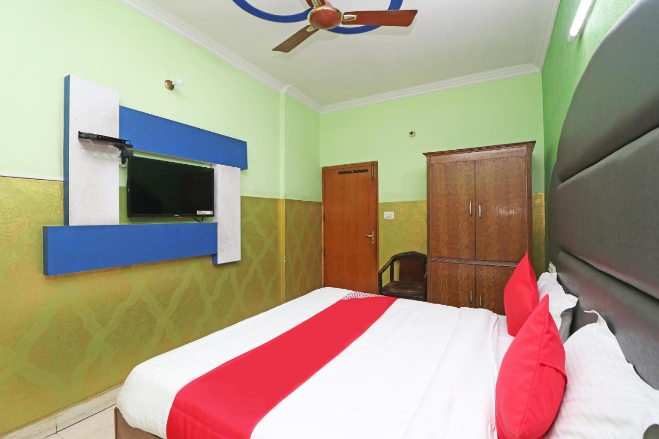 Oyo 29304 Hotel Pooja Yamunānagar Exteriér fotografie