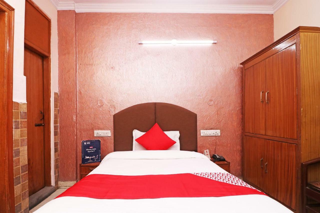 Oyo 29304 Hotel Pooja Yamunānagar Exteriér fotografie