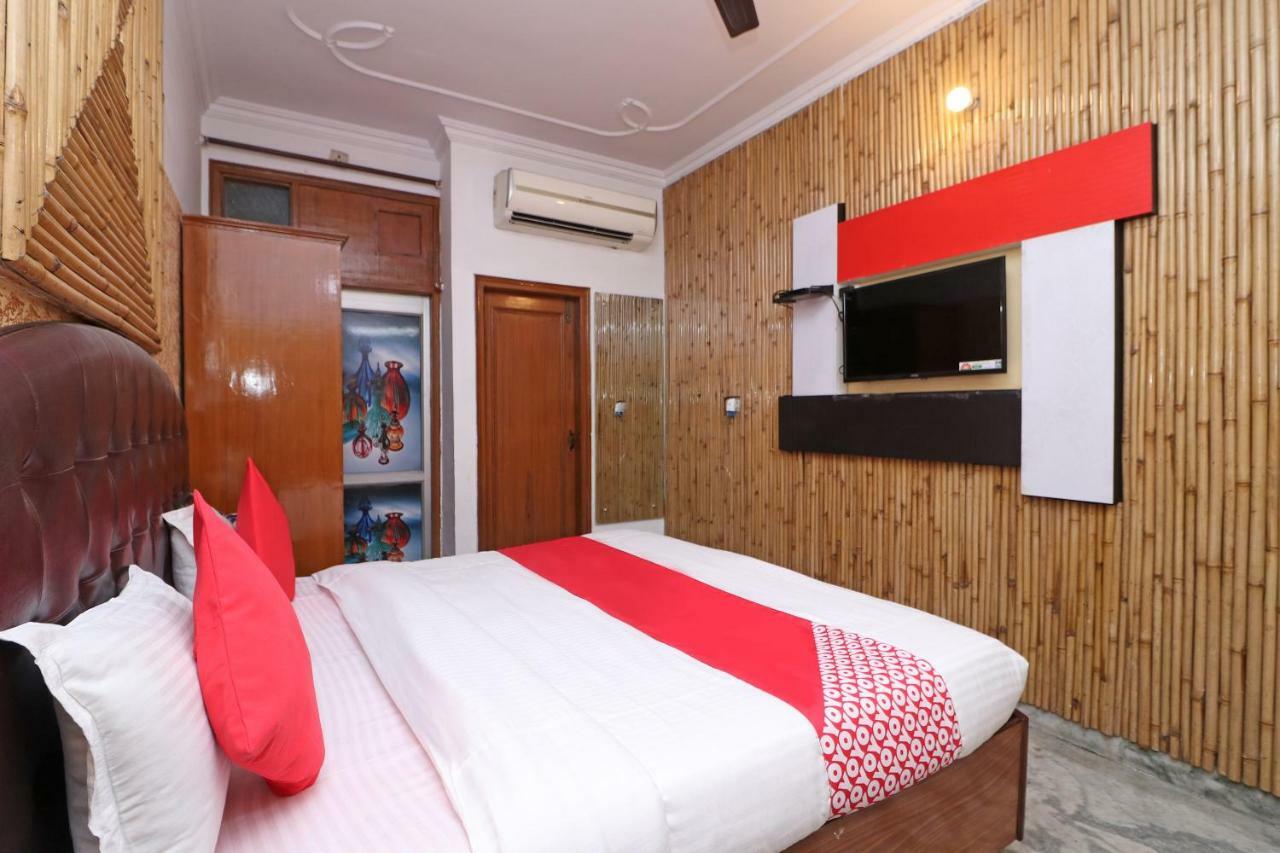 Oyo 29304 Hotel Pooja Yamunānagar Exteriér fotografie