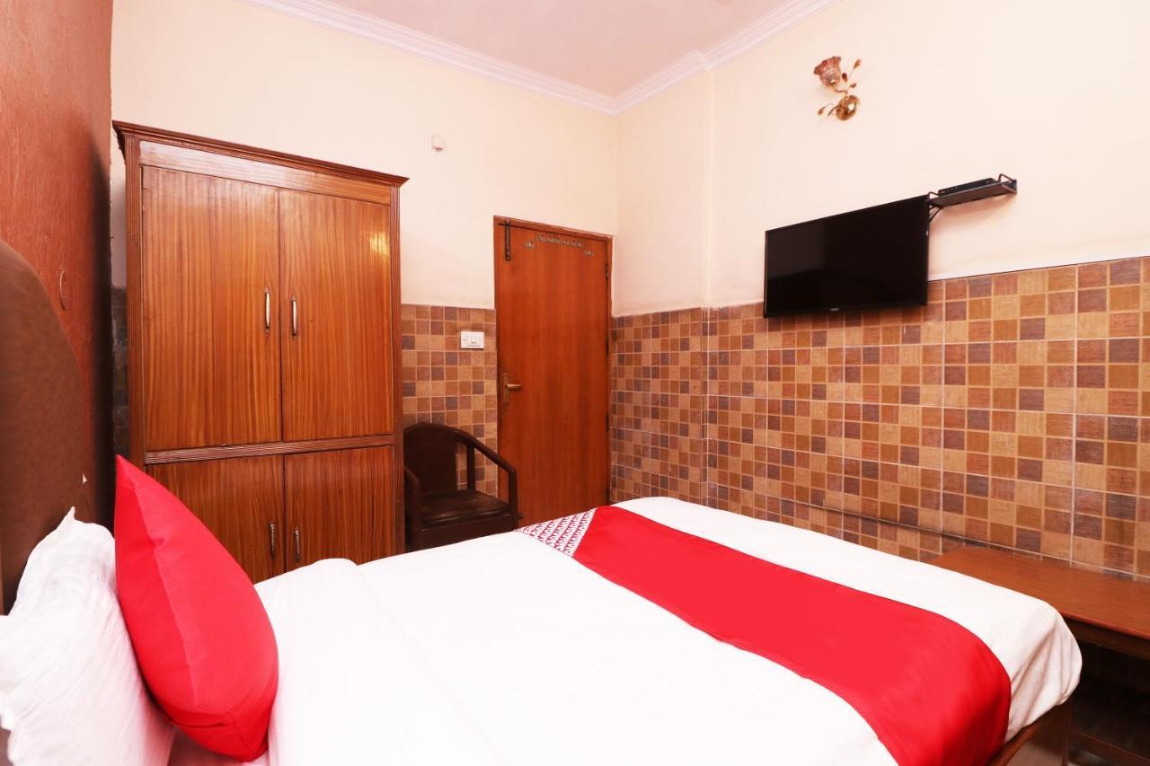 Oyo 29304 Hotel Pooja Yamunānagar Exteriér fotografie